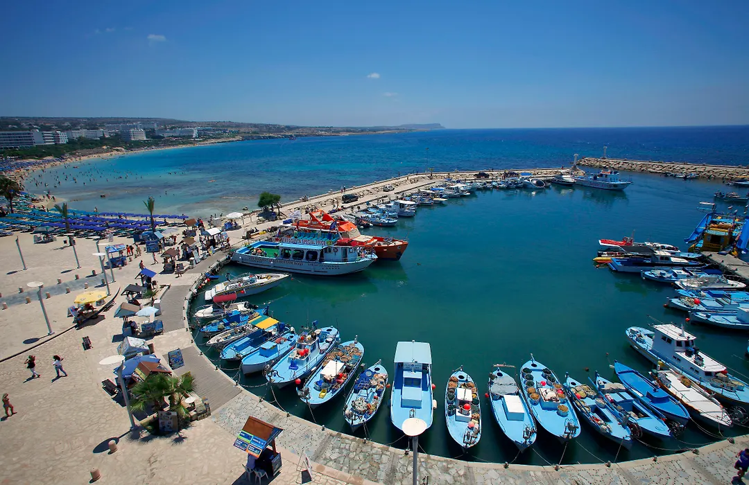 Limanaki Beach Hotel & Suites-1